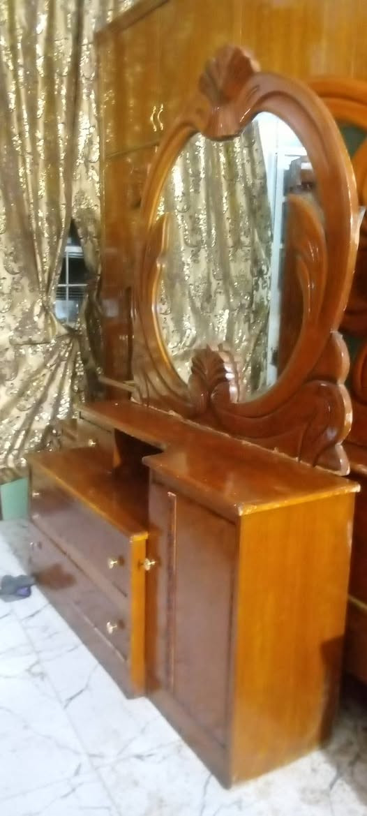 غرفه البيع كامله ***********ابو غريب الشهداء السعر 500بيه مجال
