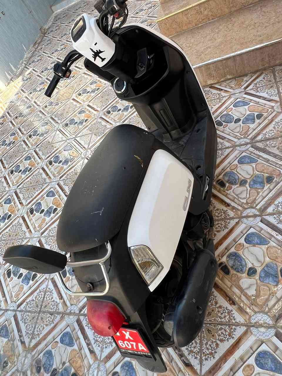 السلام عليكم دراجه بوليس لبيع دراجه فول رنبه كلشي ما مفتوح بيهه شلعه خير من الله لا صرف ولا تبخير  تجي توديهه تفحصهه يم اي مصلح او تاخذهه مكاني ديالى جلولاء الاستفسار واتساب او ع رقم ***********
