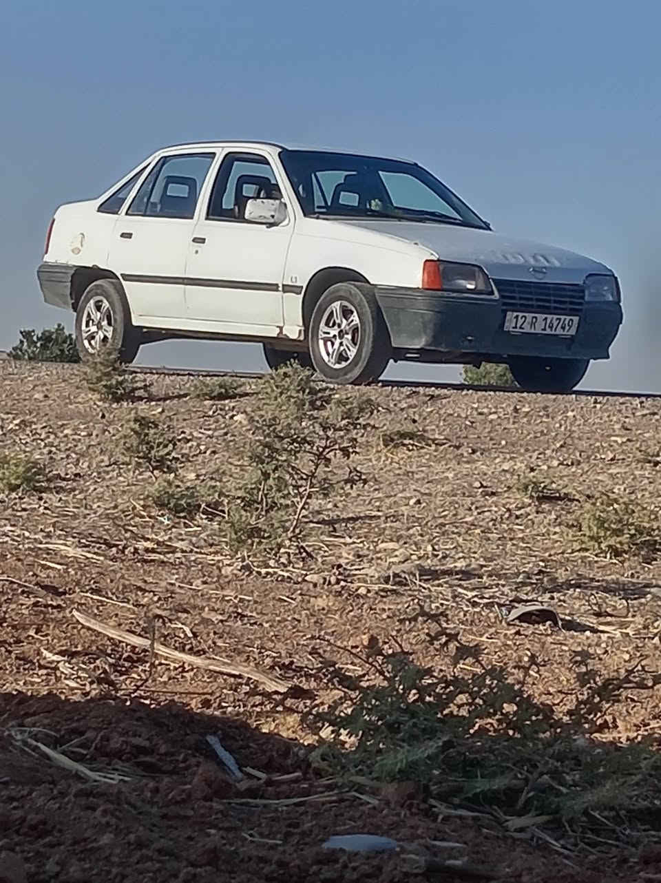 السلام عليكم 
كاديت للبيع رقم انكليزي سنويه لل 2030اني الشرعي كوربون بيها ورقي والكتروني
كلج وعينه وبربرين وقمجه جدد شديتهم دوشمه جديده بطاين فصال فصلتهن محرك 16بي صرف وايرمنيه كلها شغاله 
سعر 25وبيها مجال***********اتصل ودلل
