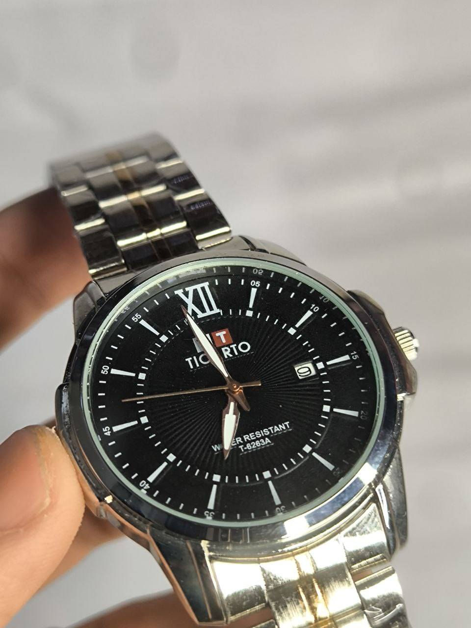 ساعة من ماركة TIC RTO

تحفة فنية 
مكينة كوارتز 
ميناء فخمة مزودة بمنفذ تاريخ شهري وارقام رومانية
اميال لامينوس
زجاج معدني ضد الخدش
مقاومة ماء وغبار 
القطعة مختمة بالكامل 

السعر : 15 الف ع اول تم 
للحجز والاستفسار يرجى مراسلة الصفحه


**إذا كنت صاحب هذا الإعلان وتريد حذفه لأي سبب، رجاءا أرسل رسالة إلى الدعم الفني**