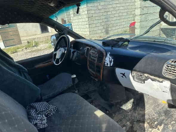 كيه لبيع موديل 2002  ….. 11 راكب شرط التحويل أو الوكاله السعر ٤٥ وبيها مجال…. الاتصال إلى 

  ***********
