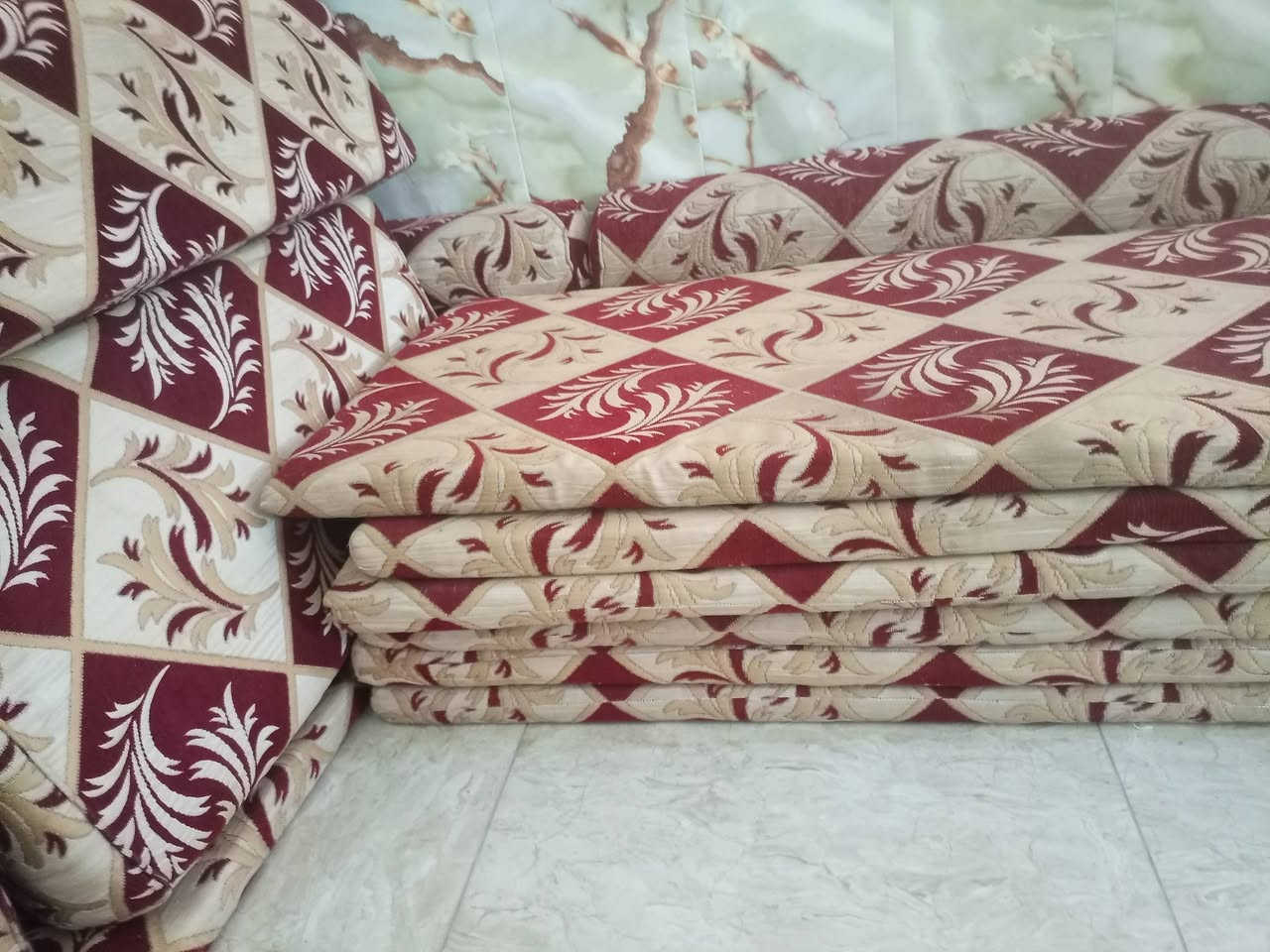 كعده عربيه للبيع سعره 350وبيه مجال للأستفسار ع رقم ***********
