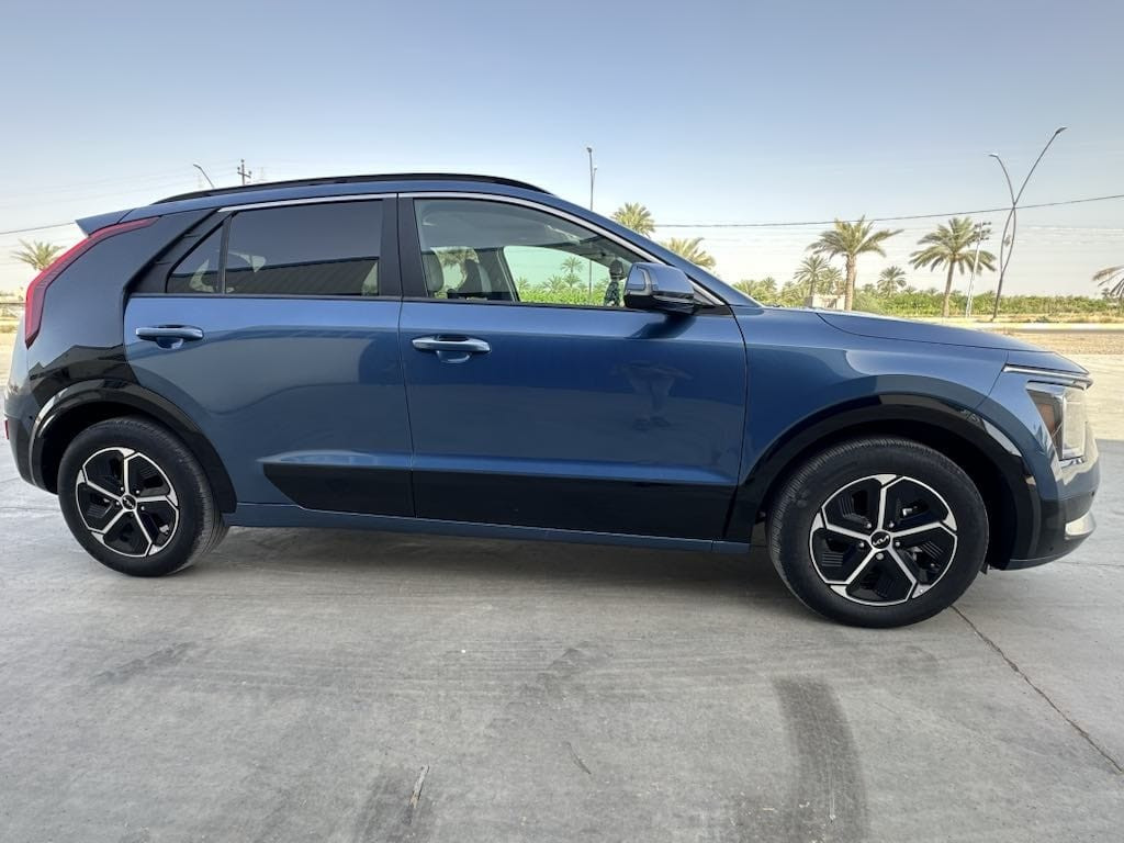 السلام عليكم
كيا نيرو 2024 هايبرد رقم بغداد 
محرك 1600 هايبرد
الفئة تورنك اعلى شي بالنيرو 
ماشية 51 الف كيلو 
تبديل الصندوق الخلفي نفس اللون 
صبغ دعامية خلفية فقط
السعر 19 الف دولار وبيها مجال بسيط
عنواني الداوودي 
للتواصل 
*********** بغداد, العراق
