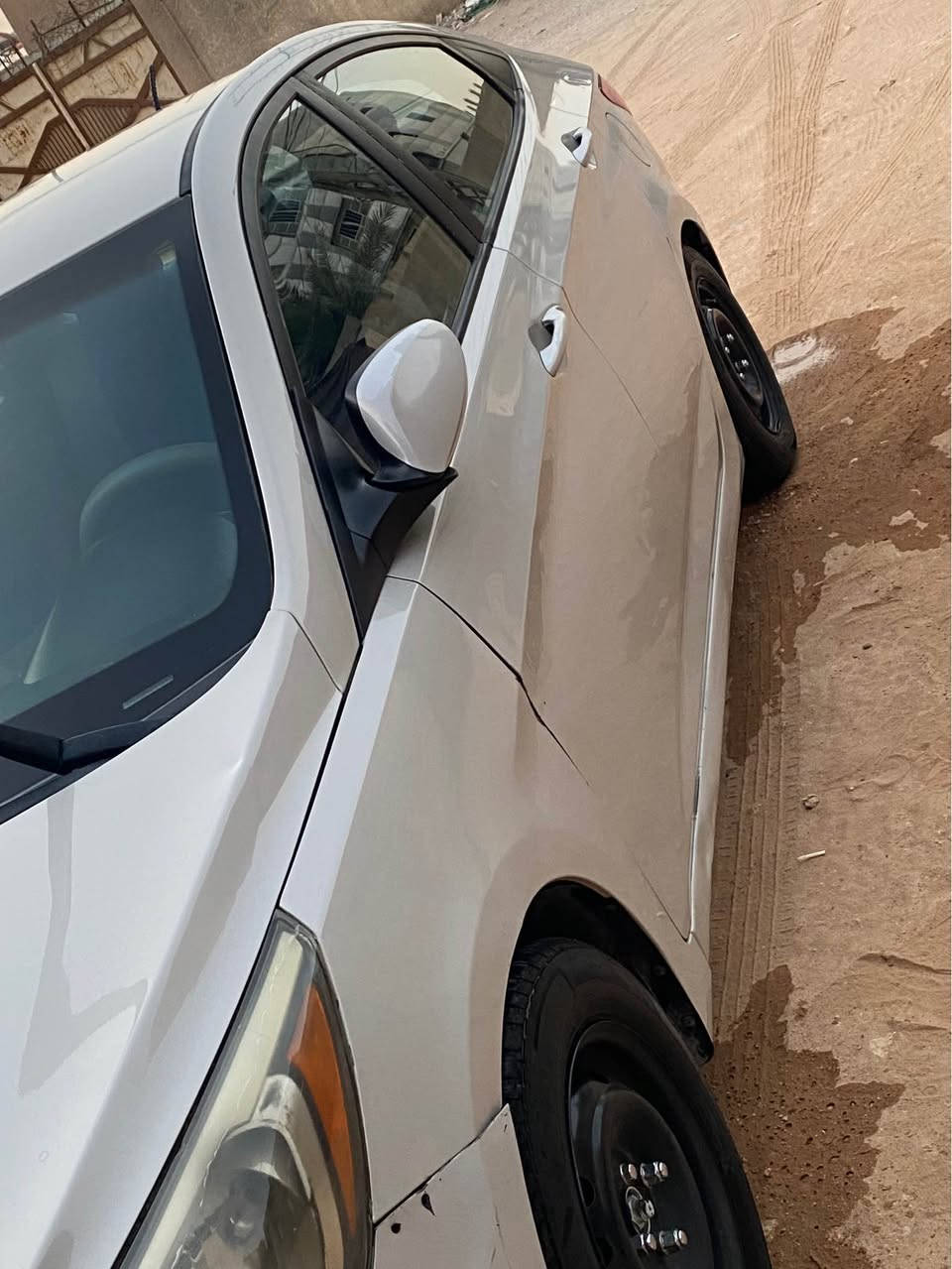 السلام عليكم اكسنت موديل 2016 وارد امريكي 
مكينه 1600 سياره مناقصه اي شي سياره بيه شخوط بالباب من امريكه بدون ايرباك بدون حادث 
*********** الهندية, كربلاء
