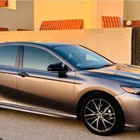 كامري 22 Se قطعتين صبغ جاملغ امامي وجاملغ خلفي جهه السايق بدون قطره دو...