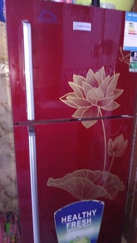 ثلاجة • للبيع