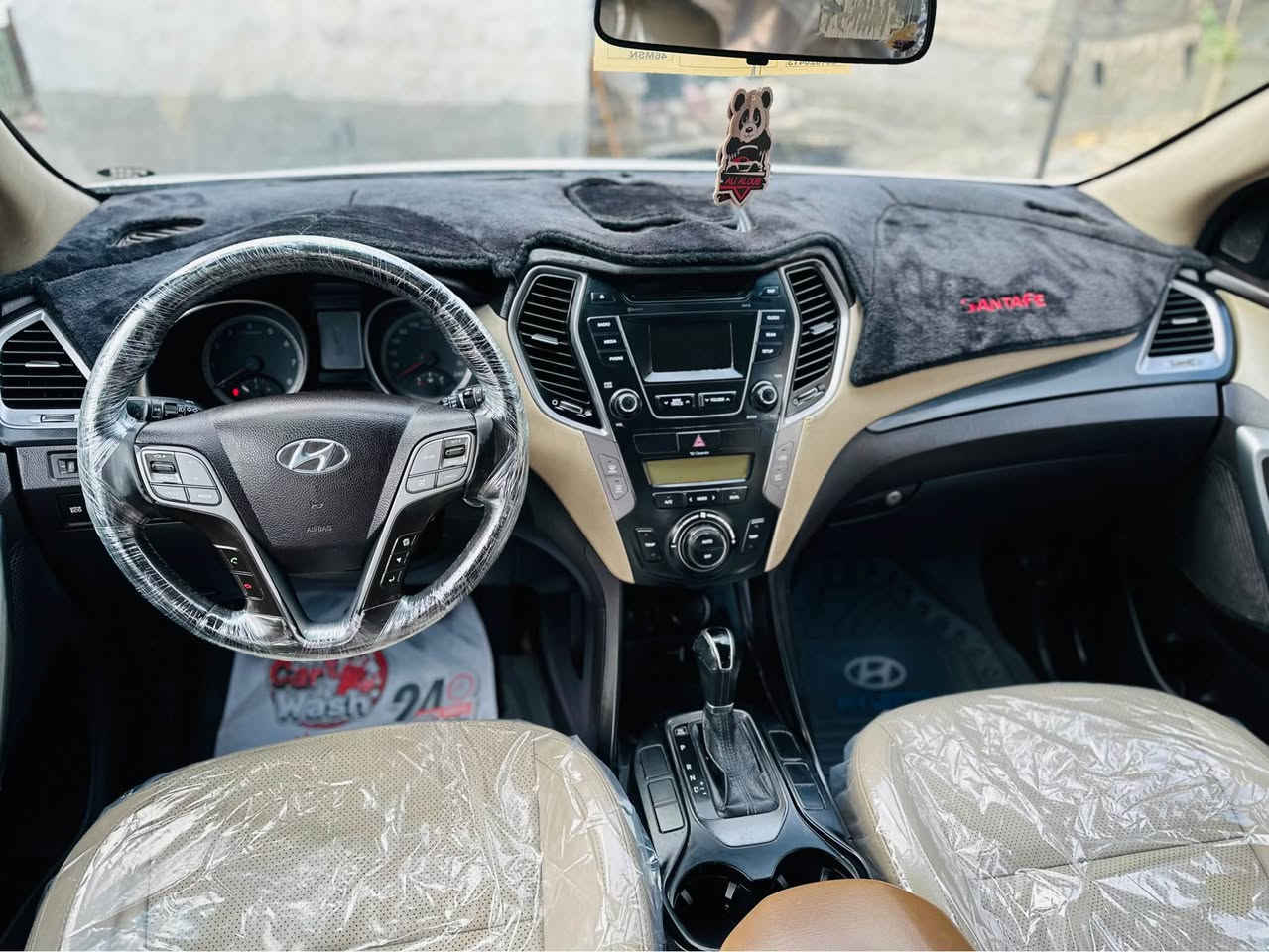 سنتافي خليجي 2014 كفاله فقط باب خلف الصدر بيه صبغ محرك وكير كفاله 6 سلندر رقم بصرة الجديد 7 راكب 3 قطع تبريد حساسات بلوتوث تحكم ستيرن السعر ١٦٨ وبيه مجال بسيط للشراي *********** مكاني بصرة المدينة القرنة, البصرة
