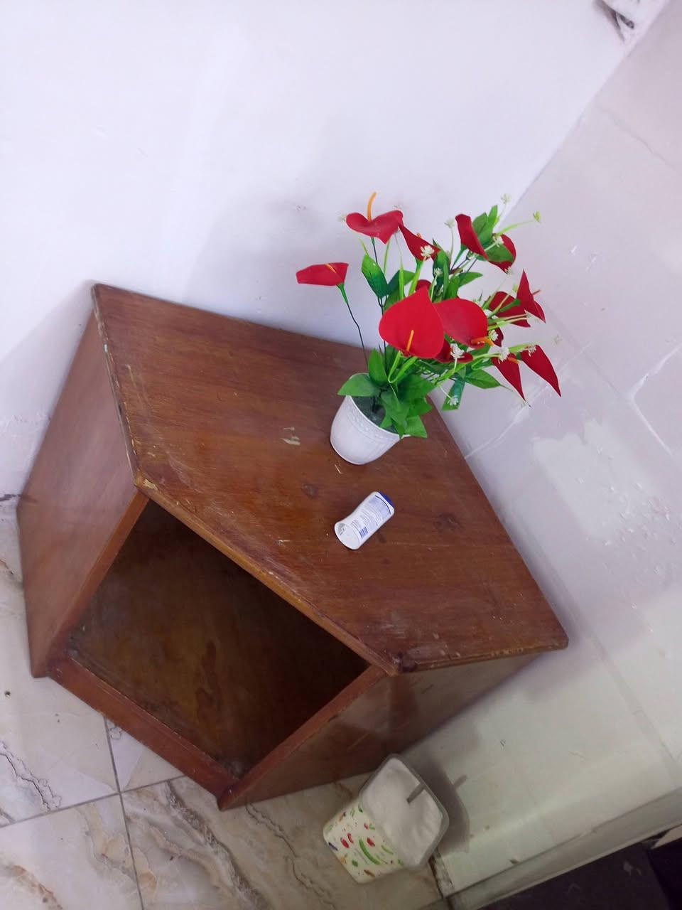 غرفه لبياع مستعمل بدون ميز توليت سعرهه 350 بيهه مجال


**إذا كنت صاحب هذا الإعلان وتريد حذفه لأي سبب، رجاءا أرسل رسالة إلى الدعم الفني**