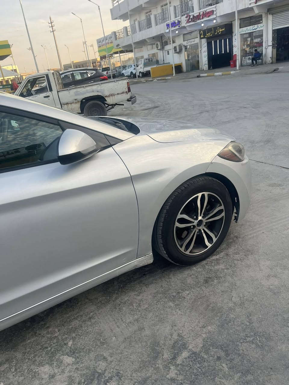 السلام عليكم النترا 2017   سيارة نظيفة وخير من الله  بيها 4 قطع صبغ السعر شدة وبيها مجال  للاستفسار ***********
