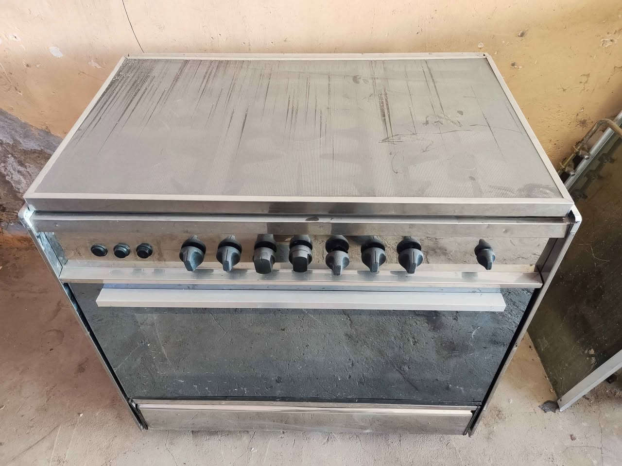 يالله 
طباخ ايطالي باب اول 
كله جاهز وشغال بي ضمان شهر
سعره 160. اراوس بطباخات تعبانه. ارخاص
*********** النجف, العراق
