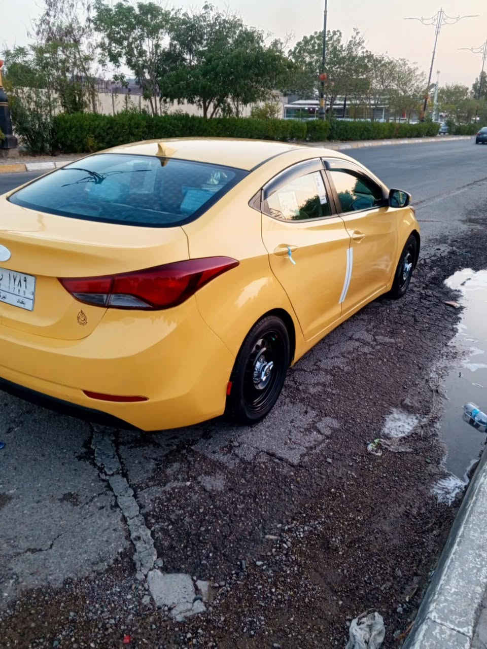 السلام عليكم النترا موديل 15حادثها بابين باب سايق ولي ورا مكينه كير مكفول سياره  خير من الله مكاني ديالى بعقوبه الاستفسار ***********
