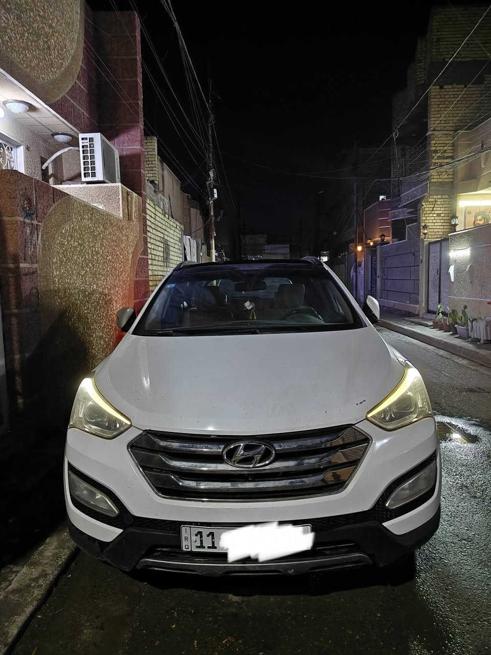 السلام عليكم 
سنتافي خليجي 6 سلندر سبعة راكب مع السونار 
2013 بدون حادث 
تخم تاير جديد صار اسبوع من شديته
فووول مواصفات  
بانوراما 
تحكم ستيرن
دفع رباعي 
كشن كهربائي 
سيارة خير من الله 
المكان بغداد 
رقم انكليزي 
السعر 180 وبيه مجال للطيبين 
***********
