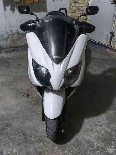 سلام عليكم دراجه فورزا 0/10 7 كير 4 تحويلات  S7   للبيع مكينة مامفتوح برغي  15 العنوان بغداد الحسينيه 
الاستفسار ***********
