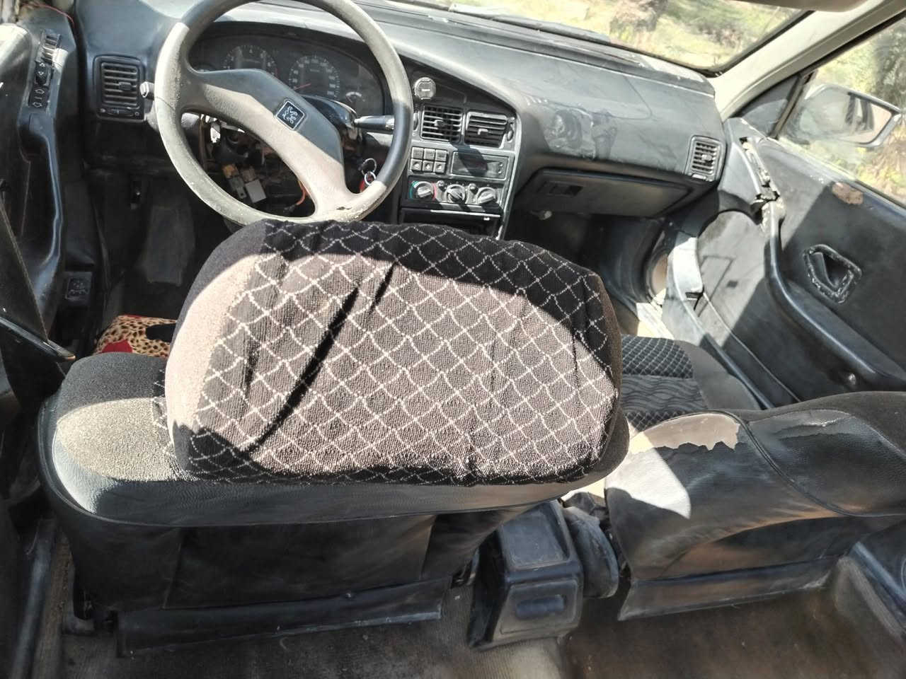 سلام عليكم بيجو 405موديل 2010محرك  محرك كير حلوات حداديه زينه سعر 28وبيه مجال ***********
