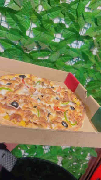 اسعد الله أوقاتكم بكل خير زبائننا الكرام
الا عشاق البيتزا
مطعم ابو آدم السوري الزهيرات شارع ساطي مقابل معهد الامراء ***********
