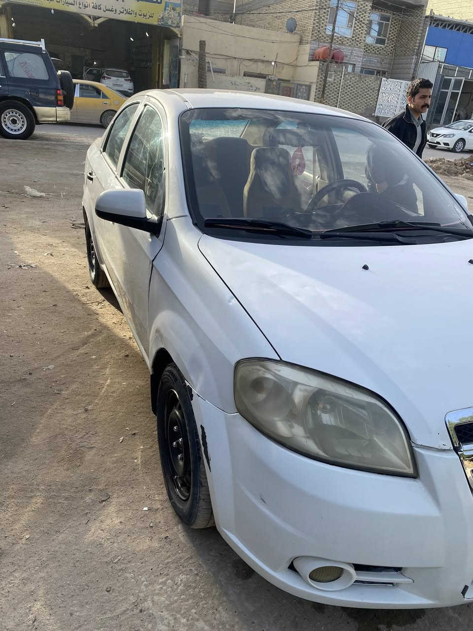 السلام عليكم 
افيو 10 خليجي 1500 مكينه وكير خير من الله تبريد كهربائيات كله شغال سياره مكفوله من ضربه القويه بيه فقط باردات سياره مال جنيان السعر 70 وبيه مجال 
مكان السياره بنجف  ***********
