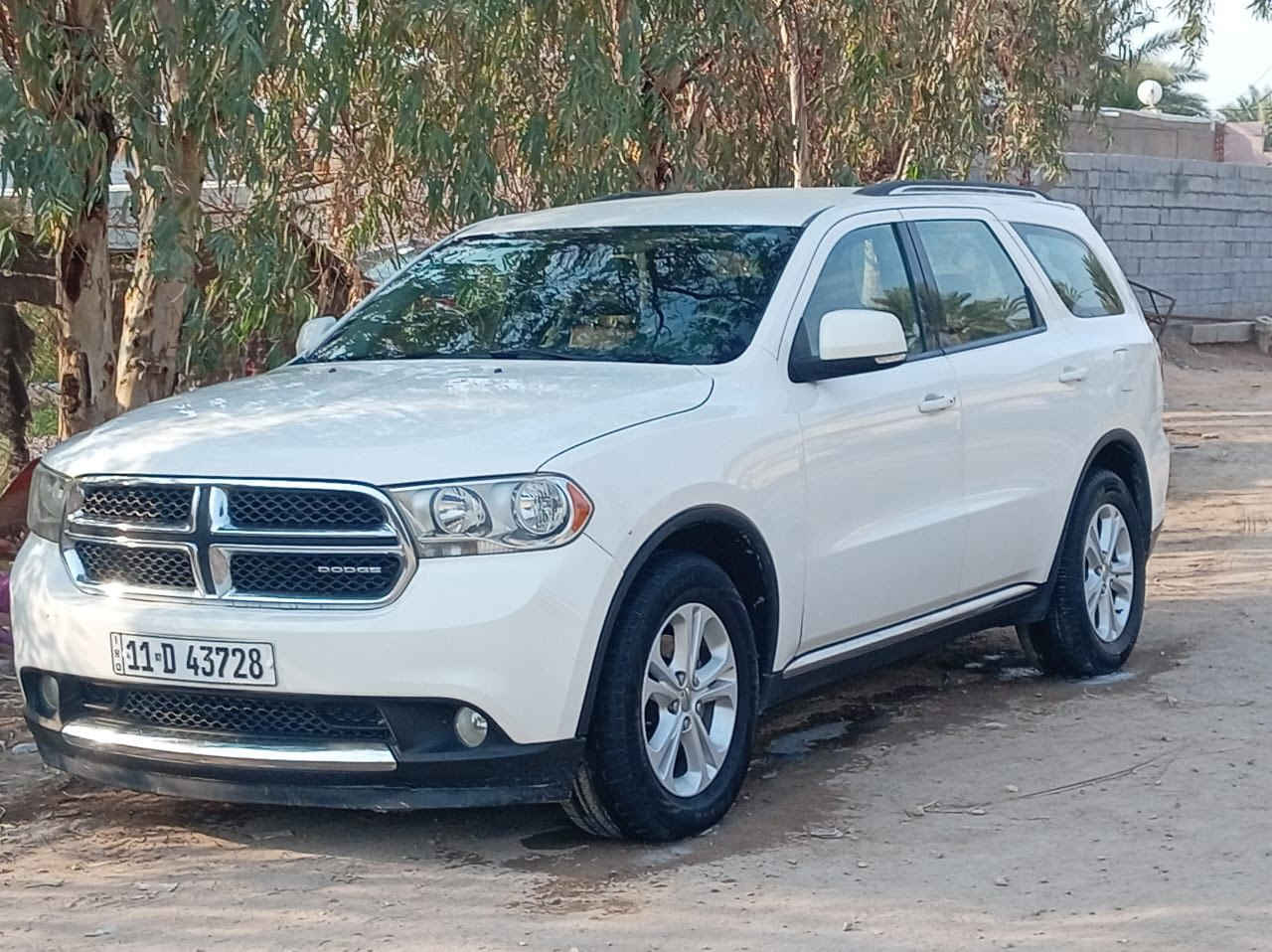 السلام عليكم دوج دورنكو 2012  امريكي بيها اربع قطع صبغ بدون دواخل
رقم بغداد 

المواصفات فول عدل بصمه 

سته سلندر 3600

حداديه زينه 

تبريد ثلج 

السعر165وبيها مجال 

المكان كربلاء الحسينية 

الهاتف ***********
