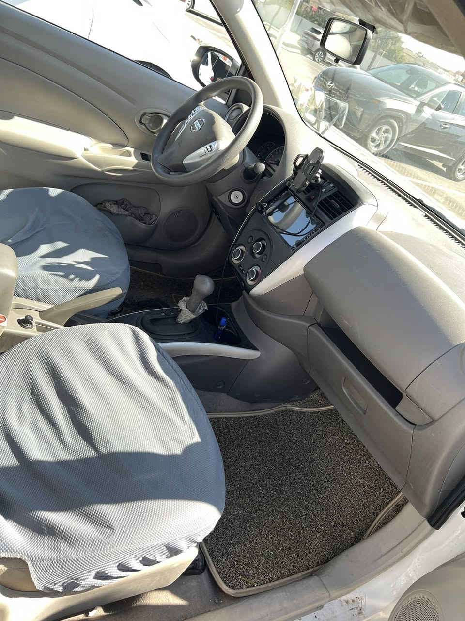 سلام عليكم

نيسان سني للبيع ٢٠٢٥ 

بيه بارد موضح بلخط الاسود على كد شبر 

السعر ١٢٥ وبيه مجال

***********
