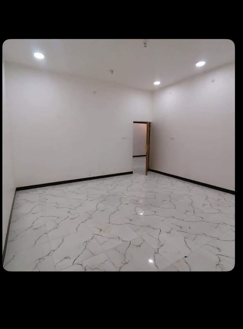 مساحه 625
الزال 30
واجهيه 20
طابو ملك صرف زراعي
البناء 240 طابوك
يتكون من 
3غرف منام 
2 استقبال
حمامات داخليه. وخارجيه
الباقي كراج وحديقه
السعر 375 وبي مجال
للاستفسار ***********
