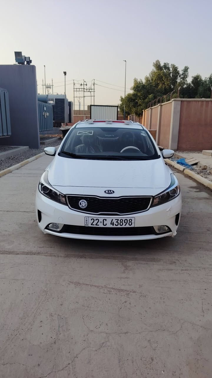 السلام عليكم سيراتو 2017 بيهة بالجاملغ الامامي ٤ اصابع بارد جهت السايق وحالوب خفيف ماشية 115 الف حقيقي على الجهاز مكان ديوانية السعر قفل قفل 125 وهذا رقمي *********** واتساب او خاص
