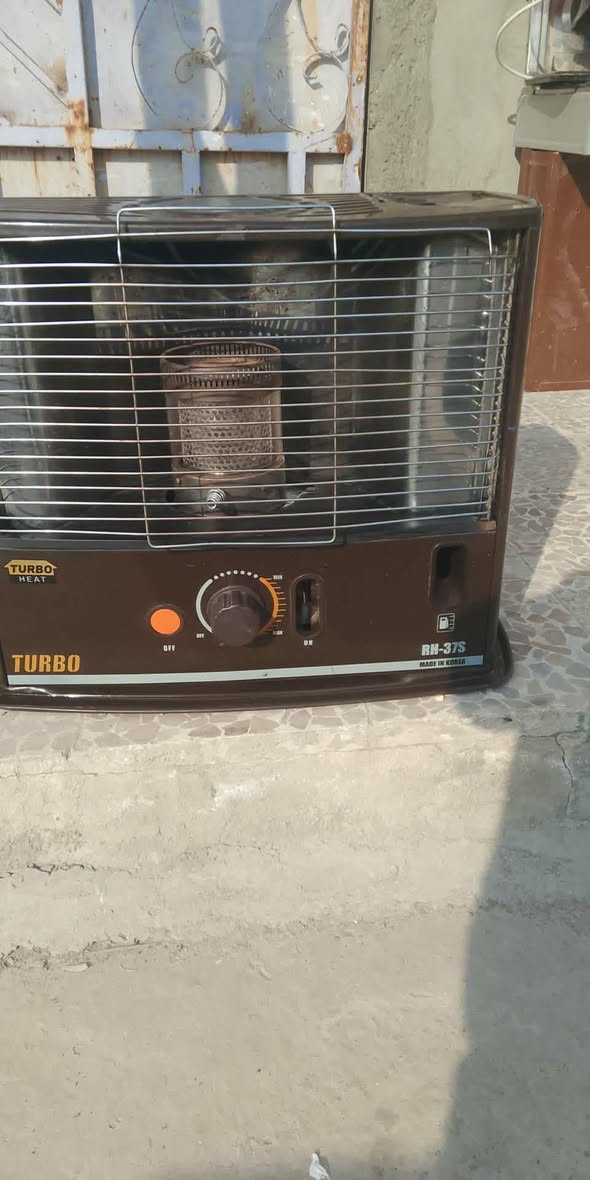 غراض البيع
موصل حي التسعين
قرب مول التسعين 
محل ابو ارعود
رقم المبايل ***********
