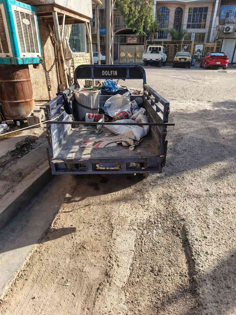 السلام عليكم ستوته للبيع كهربائيات شغاله بطاريات جدد عقل ماطور نظاف خمس بطاريات نوعيه دولفين نظيفه الستوته السعر 600 وبيها مجال العنوان بغداد ام بالكبر والغزلان***********
