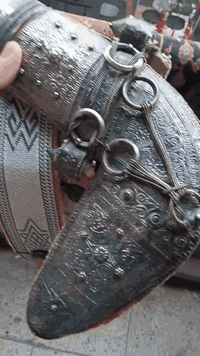 تحف وانتيكات ونوادر توصيل موجود
بيع وشراء وتقييم *********** واتساب وماسنجر
