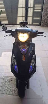 دراجه كامكو V2 للبيع موديل 2013 دراجه محرك مكفول كفاله عامه دراجه مكفو...