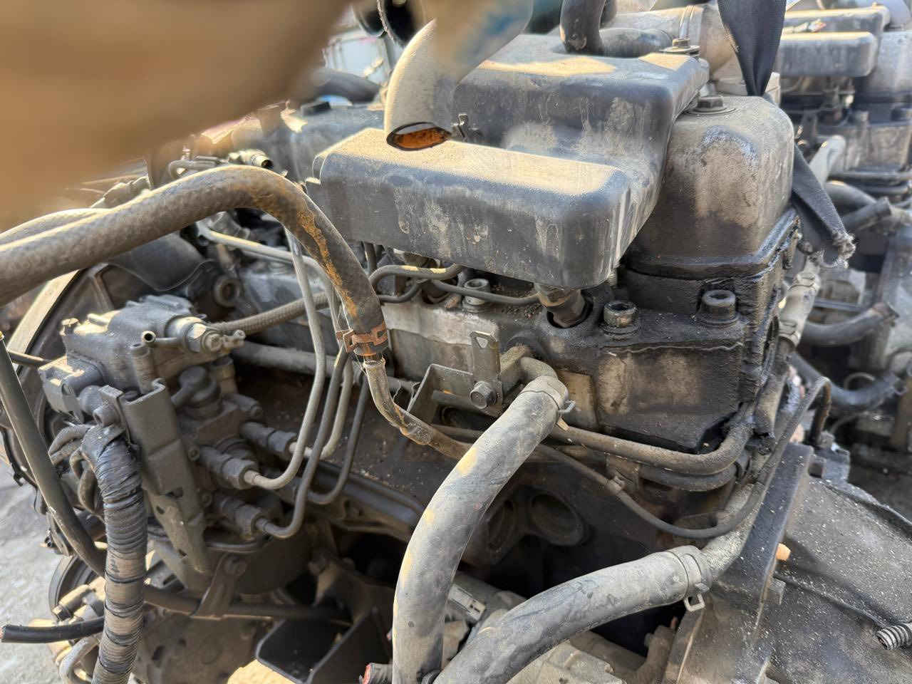 تم وصول حاوية محركات 
٢٠٠٧ مفتوح 
مسكر 
كيا ٢٧٠٠ 
مسكر صوبة + بلك 
العنوان بغداد شارع الشيخ عمر الثالث 
محل الحوراء 
الرقم ***********
