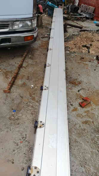 السلام عليكم ورحمه الله وبركاته صفاح هينو طول سته وربع مال كرين للبيع مكان حله شارع  80 استفسار ***********
