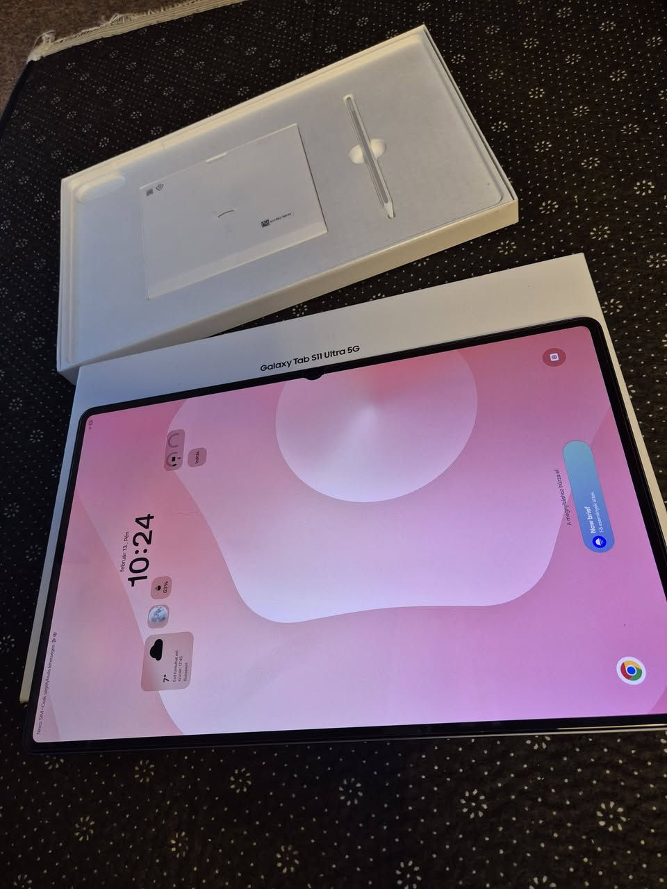 للبيع | Samsung Galaxy Tab S11 Ultra 5G
جهاز بحالة ممتازة، إصدار 5G مع منفذ شريحة (SIM)، مناسب للعمل، الدراسة، والألعاب.
• سعة 512GB • يدعم 5G وإجراء الاتصالات عبر الشريحة • مع القلم الأصلي من سامسونج • مع الشاحن الأصلي من سامسونج
● 770 السعر 🔥
جهاز نظيف وجاهز للاستخدام، ولا مانع من المعاينة قبل الشراء. للتواصل على الخاص.


**إذا كنت صاحب هذا الإعلان وتريد حذفه لأي سبب، رجاءا أرسل رسالة إلى الدعم الفني**