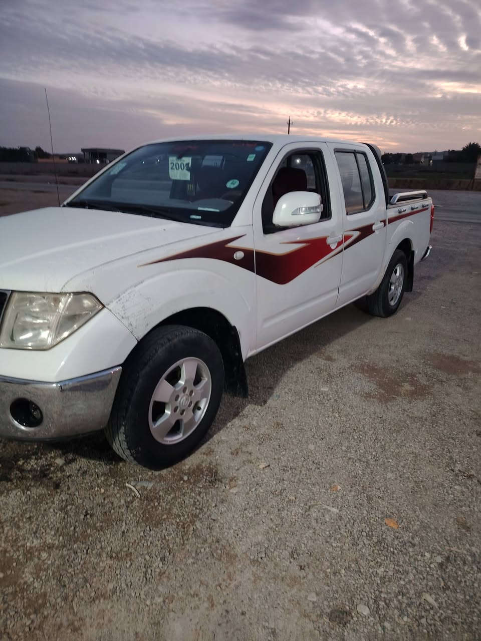 نيفارةبيع موديل 2009سياره دينار ماتصرف عليه***********
