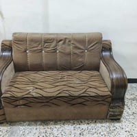 كنبة • نضافة ٨٠%