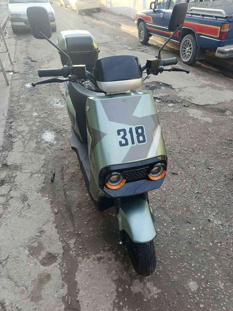 دراجه ٣١٨ معروف موصفاته فول موصفاته مستعمله شي قليل شخطه ما بيها شرط الفحص السعر ٥٥٠ قفل الاتصال ***********
