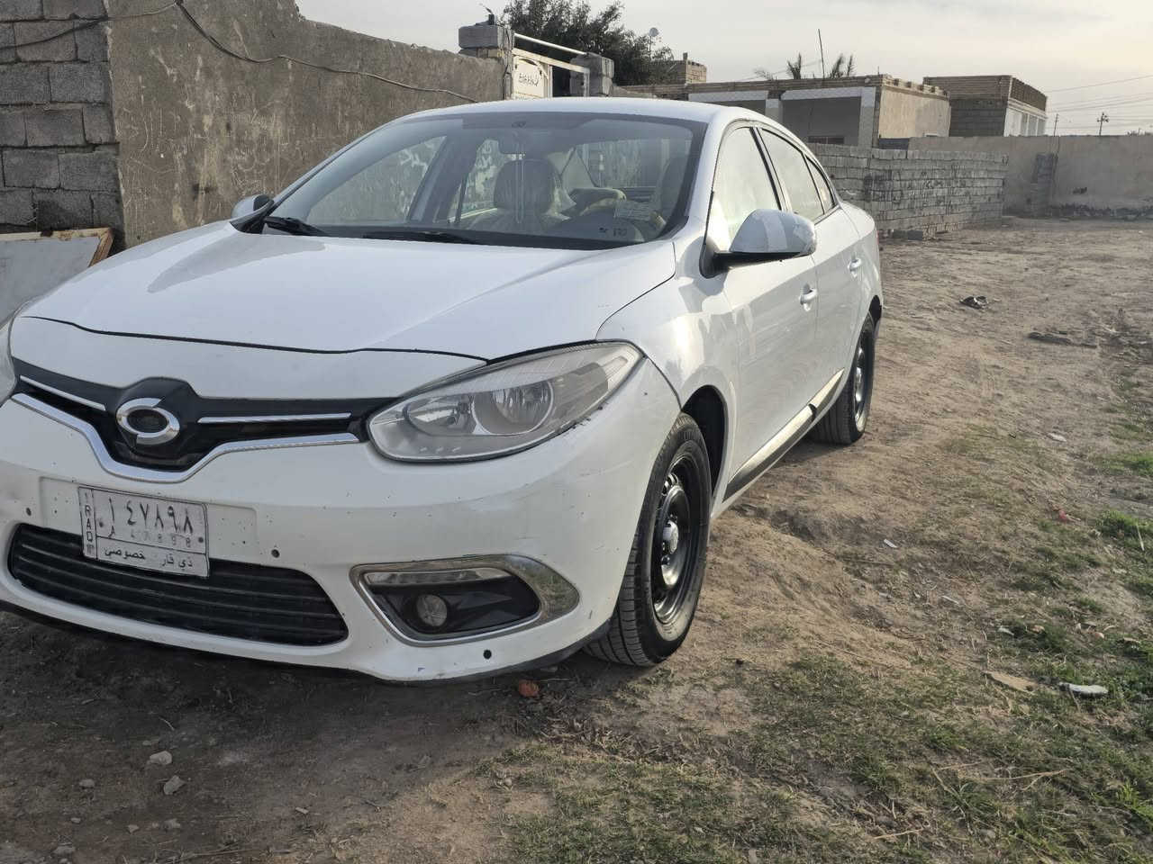 رينو فلاونس مديل 2016
سياره جاهزه كير مكينه تخم تاير جديد
حداديه حلوه / كهربائيات شغاله شلع
شنتر لوك ريمونت
البدي كدامك حلو مابي اضرار
رقمها ذي قار تحويل مباشر الملاك يمي بالشطره 
اخوان قبل لاتتصل السياره بدلت بلكاتها ونضفت الجويتر بيدي وهسا الرون يخربط من تعبر لل100. للامانه. لا ماخذها لفيتر ولا طالع اني بيدي نضفتها سياره خير من الله
السعر 63 العنوان ذي قار الشطره
رقم الهاتف ***********
