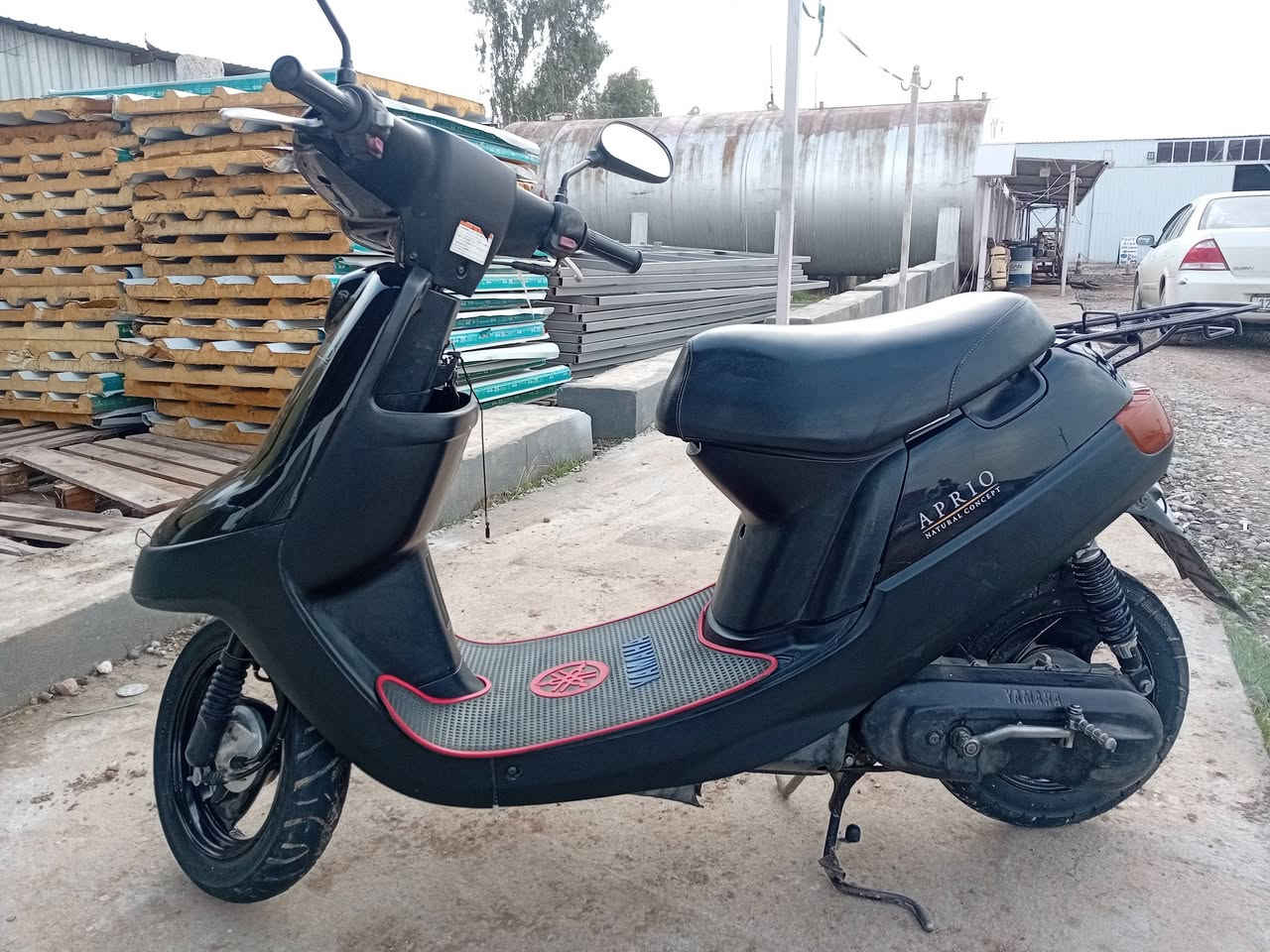 السلام عليكم ماطور بزون
للبيع السعر ٤٠٠ الف 
ماطور كامل امكمل ماناقصو شي 
بس قبغ هندر مفتوح تبديل قايش 
***********
