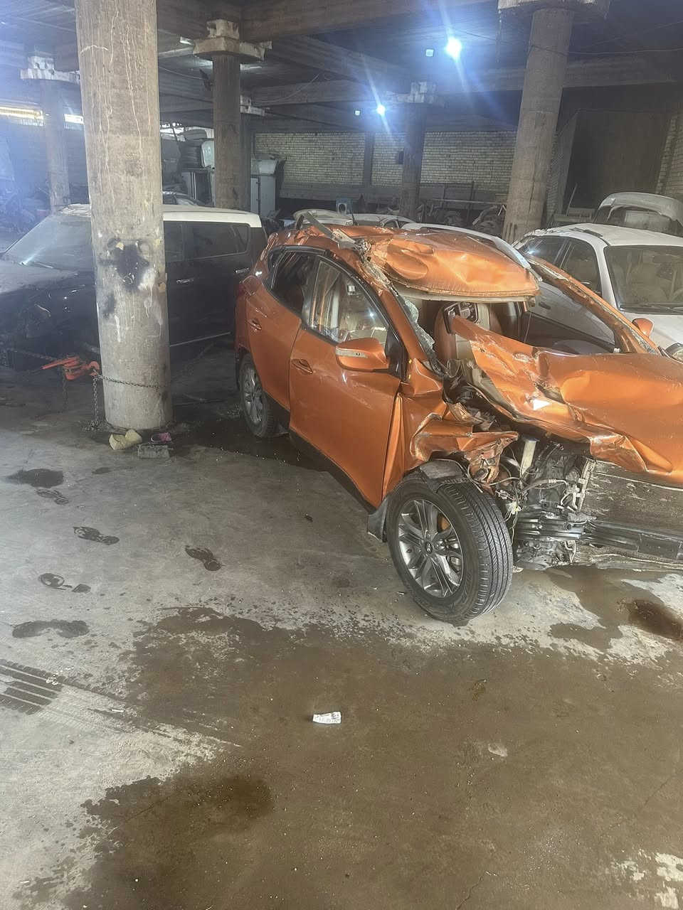 سلام عليكم لبيع توسان موديل ٢٠١٥ رقم بغداد عله حادثهه مثل صوره سعرهه ٦٥ مكان سياره بغداد المشتل استفسار ***********
