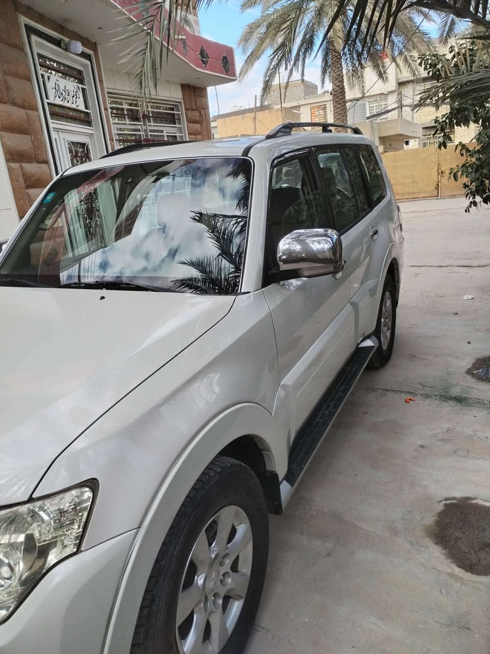 باجيرو 2015 رقم بغداد انجليزي باسمي مكفوله من الصبغ المحرك مبدل كازكيت اصلي فقط والباقي مكفول الحداديه جيده جدا الكير مكفول
مكان السياره كربلاء
السعر 185$مع المجال
 للاستفسار
 ***********
