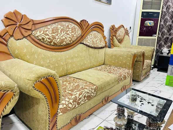 10 مقاعد مال بيت
السعر 375
***********
