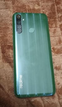 مبايلات مستعملات عدد اثنين  واحد هواوي والثاني اي 50 مكسوره بلازمته 07...