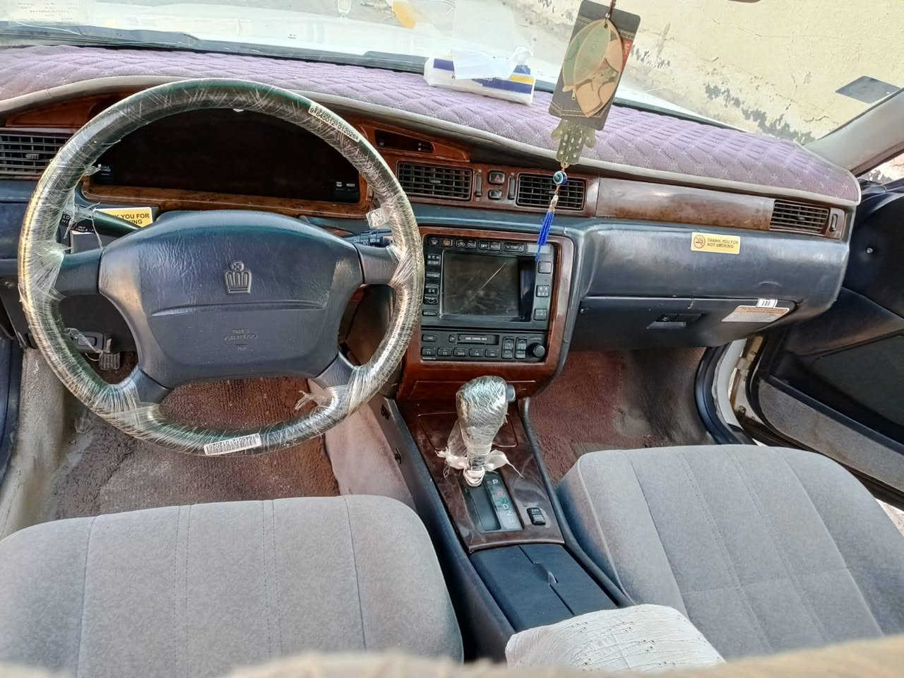 للبيع كراون مديل 95 سياره كفاله من وضربه والكص ونقل جثه والعيب الشرعي رقم انكليزي ذي قار مشروع وطني سنويه جديده محرك 3000 سياره دواخل بلكارتون حداديه وتايرات جدد كهربائية كله شغاله تبريد ثلج جاهزه من كلشي السعرر 95 مكان ذي قاره غراف الشراي يتصل *********** مكلف بلنشر
