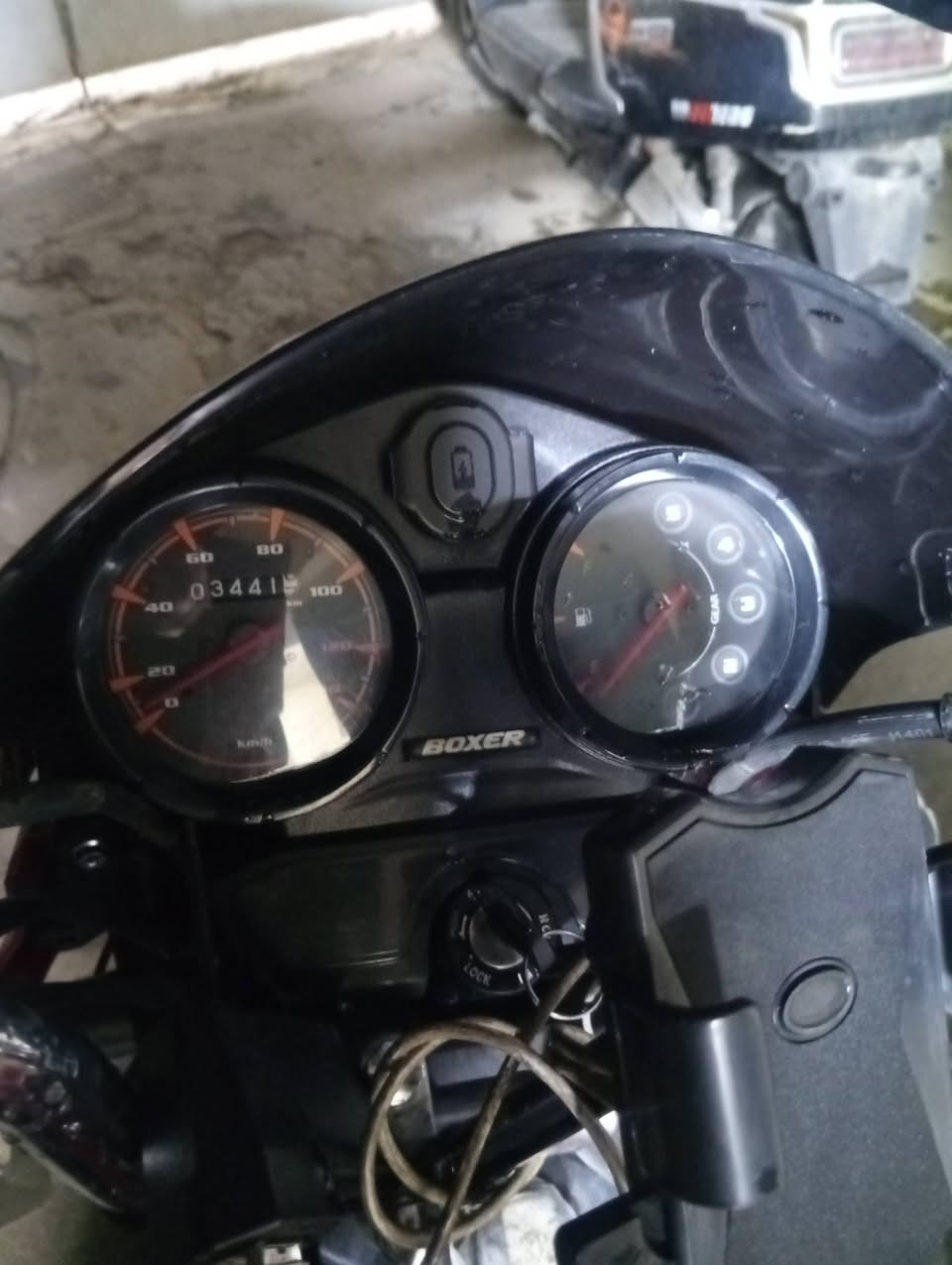 2021/2022

دراجه مكينه جديده جديده جديده 

نقوصاتها هورن ستان تعليك صينيه زنجيل دراجه خير من لله تحويل ثاني يوم راعيها موجود 

سعرها 2600

بيها مجال 

***********
