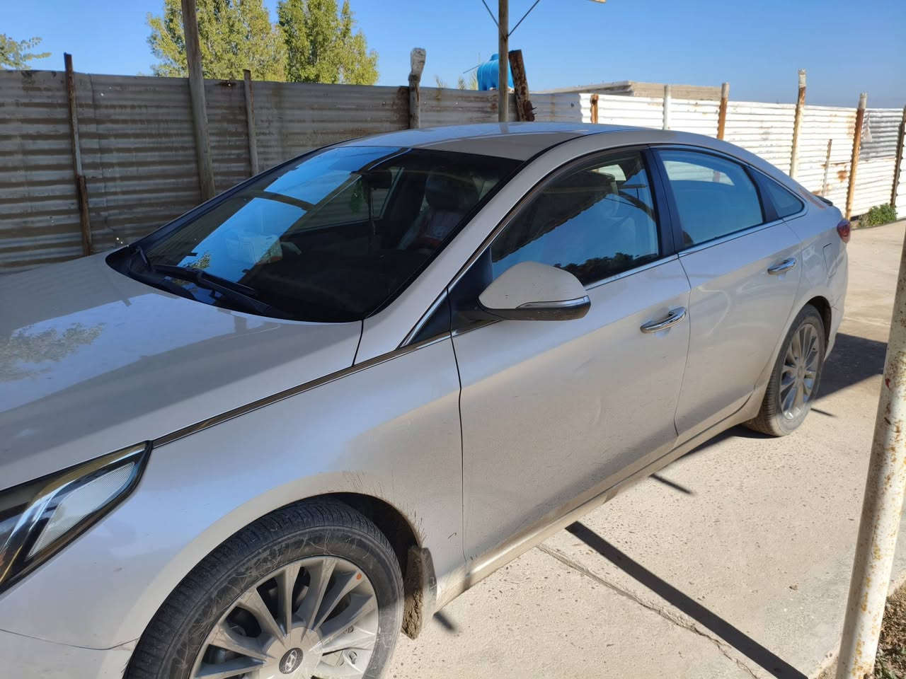 سوناتا خليجي 2015 بغداد مابيهه صبغ قليل بارد السعر 158وبيها مجال ***********
