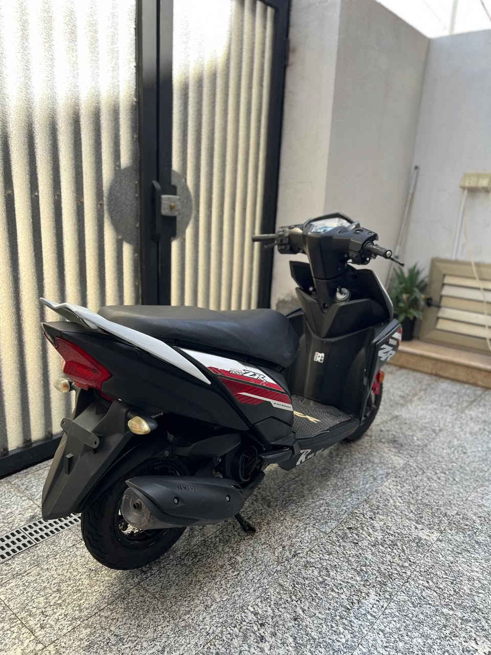 ســلام عليڪم 🤝
⭕️YAMAHA ZR  2019
مكفوله بحاله الوكاله 🩷
‎
‏‎للاستفسار ***********☎️ ‏السماوة الحيدريه .شارع المحافظه ‏‎متوفر🟥بيع🟥شراء🟥مراوس🚦اقصاد⭐️
