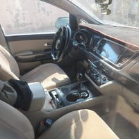 اخوان سياره سيدوونا موديل ١٦ نظيفه وكلش حلوه گير ومكينه حجم ٣٣٠٠ وتبري...