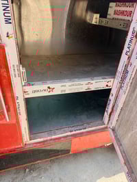 كاونترات احمر • ليدات المجارير • نفس الصورة