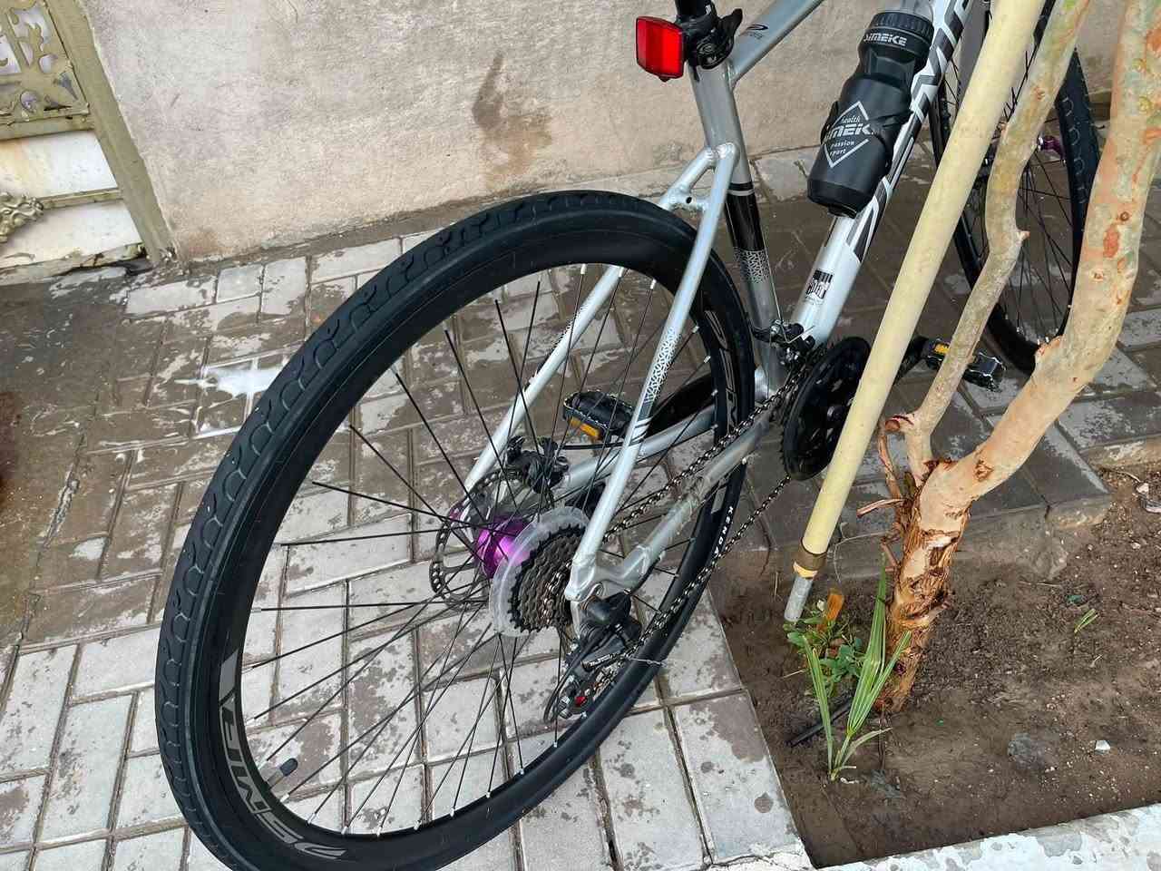 البيع هجيني ما بدل بيه اي قطعة كل امنيوم كلش مرتب ونضيف مكاني البصرة الزبير سعر 170


**إذا كنت صاحب هذا الإعلان وتريد حذفه لأي سبب، رجاءا أرسل رسالة إلى الدعم الفني**