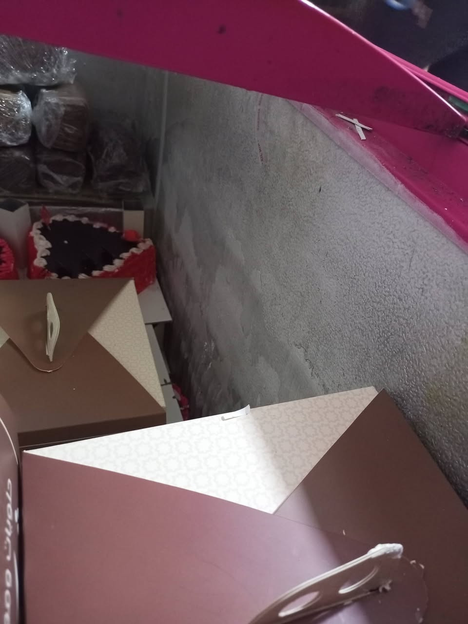 سلام عليكم مجمده ايگور التركي بطحيه للبيع
صناعه تركيا لا عراقي ولا صيني 
بلاديه مكفول من كلشي 

سعره 350 الف
***********
مكاني بغداد شارع الكفاح
