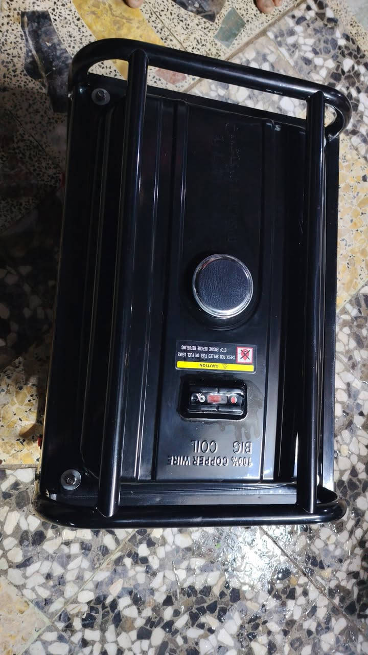 مولد بانزين (استره كوري) ملف نحاس  2.5Kv مثل ماموضح بصوره نضافتهة مستخدمه اقل ال20 ساعه سعر خاص او على الواتساب ***********
