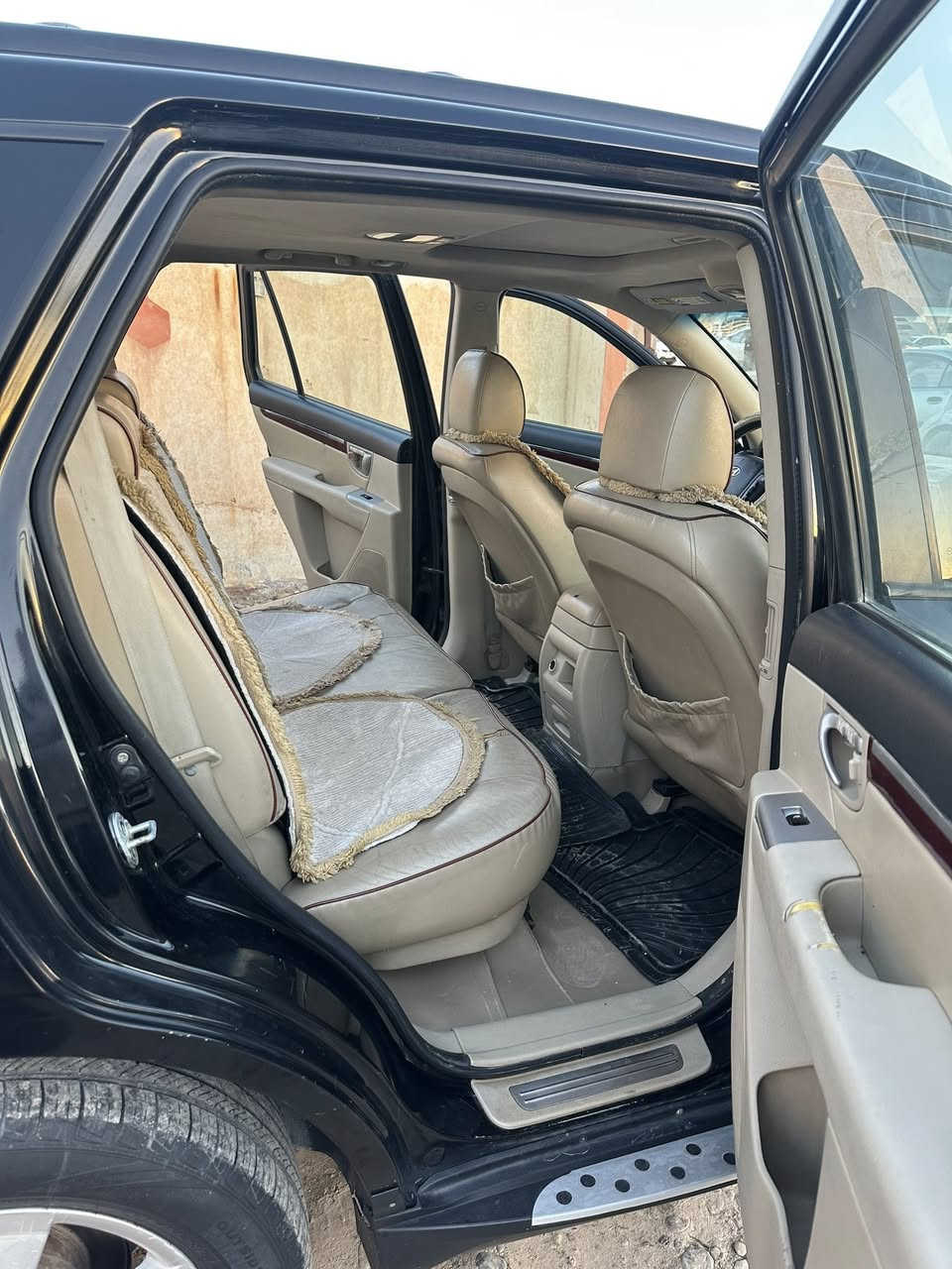 السلام عليكم للبيع سنتافي ( خليجي ) موديل  2008كير ومحرك شرط محرك (v6) فول مواصفات ما عدا البصمه سبعه (7)راكب     ثلاث قطع تبريد السعر (132)وبيها مجال  للاستفسار *********** يرهم مراوس ب كورلا
